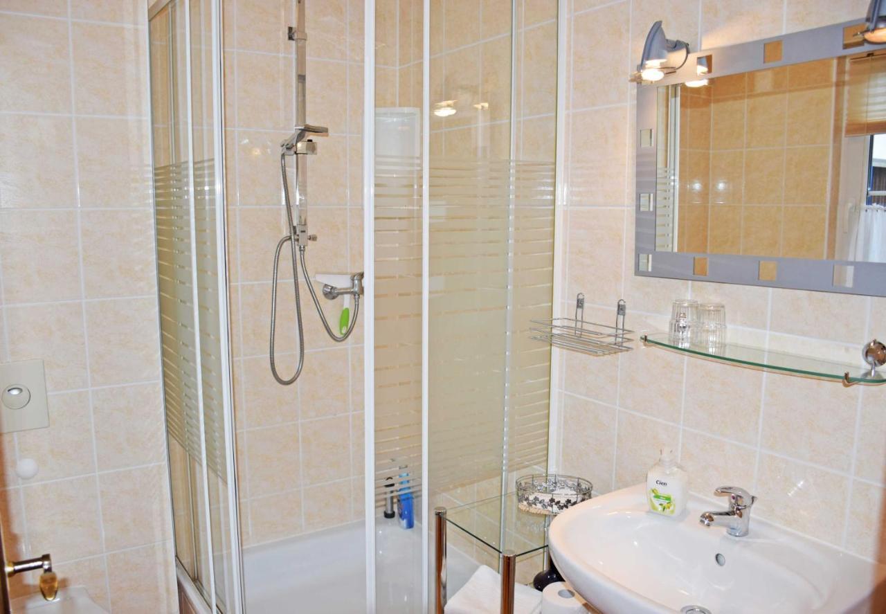 Ferienappartements in Gager auf Rügen Zimmer foto